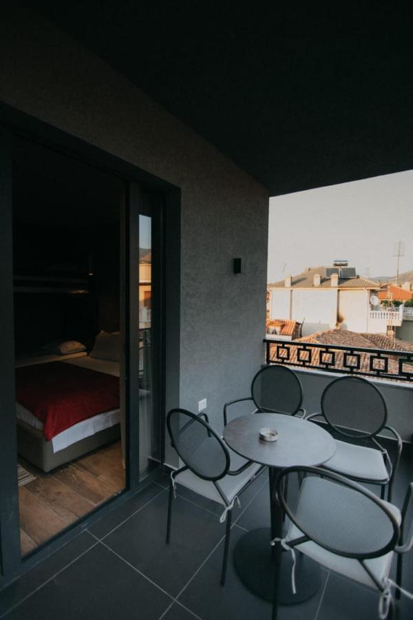 Mergan Hotel Korce Buitenkant foto